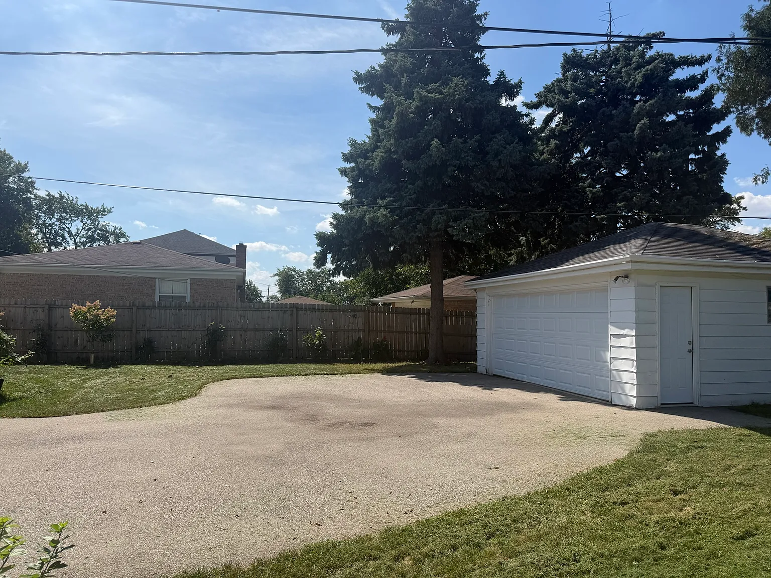2 bed, 1200 sqft, $1,950 — Photo 3