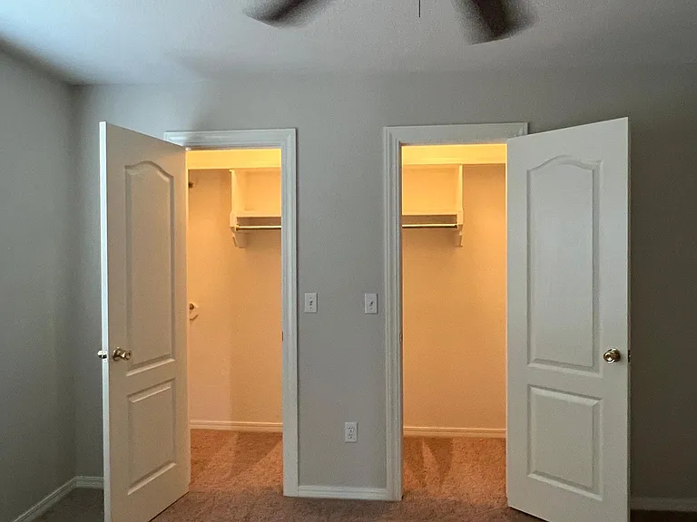 7907 Saint Louis Dr — Photo 18