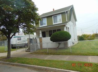 5877 Saint Clair St, Detroit, MI 48213