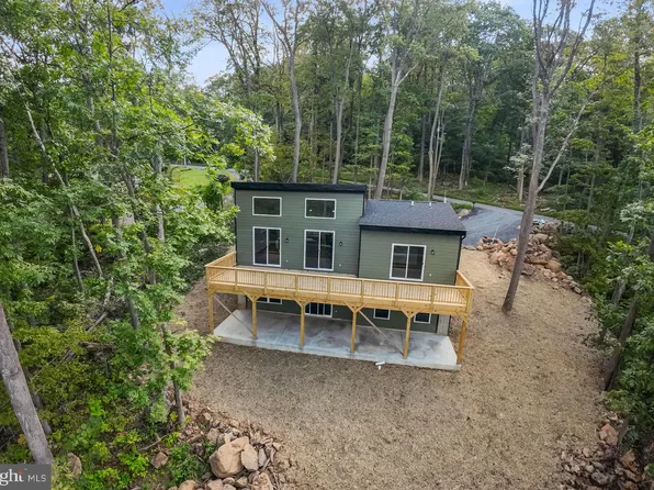 4769 Blue Mountain Rd, Linden, VA 22642