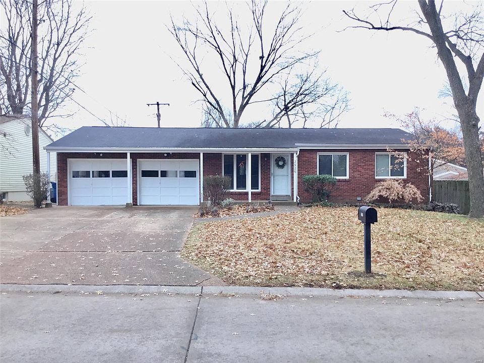 1st image of 2926 Foxwood Dr