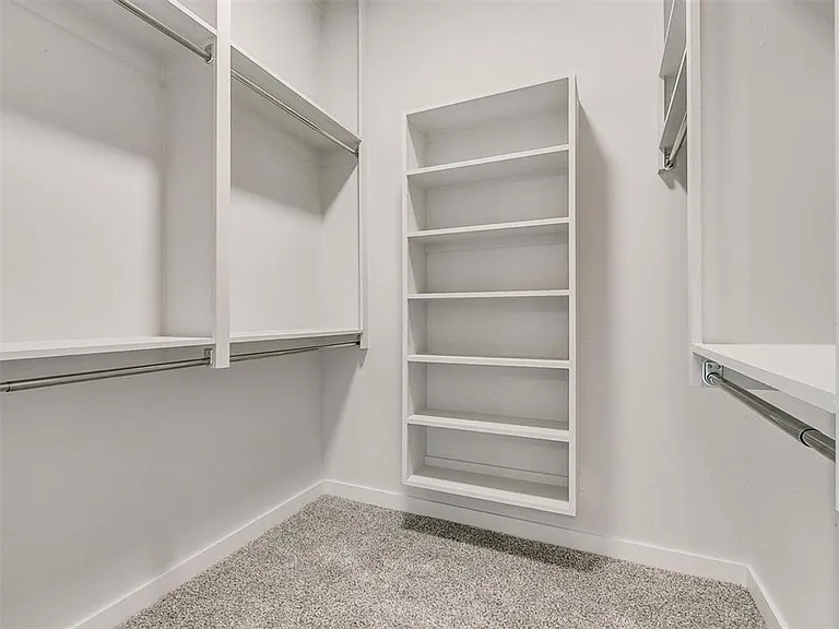 11500 Fairways Ave — Photo 11