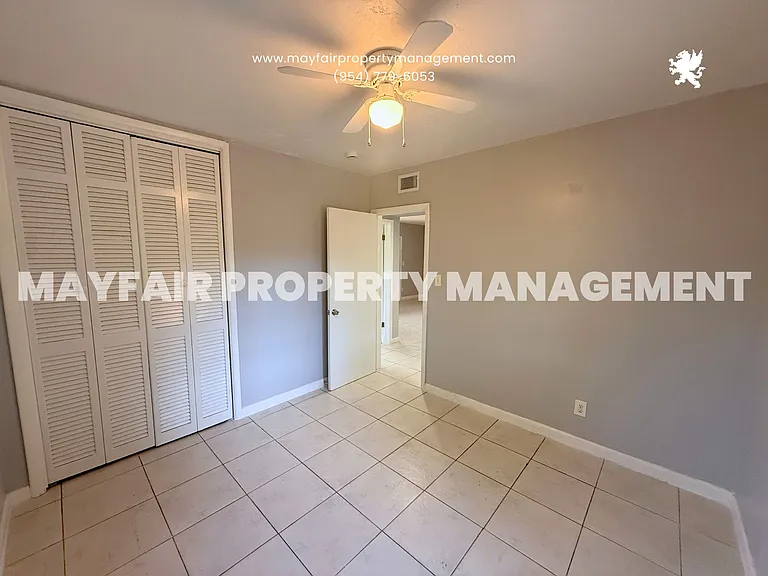1204 Chateau Park Dr — Photo 3