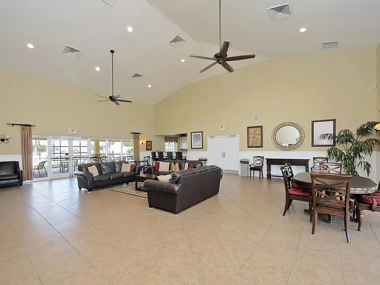 6119 Bartram Village Dr — Photo 49