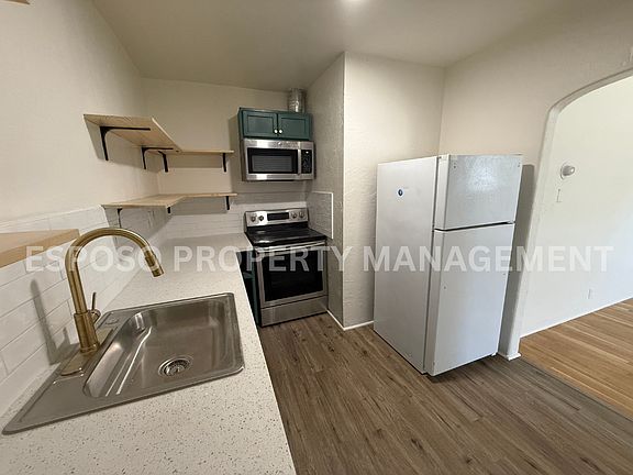 4th image of 1721 N Van Ness Ave APT 202