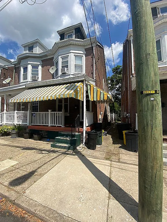 112 E Ingham Ave photo 1