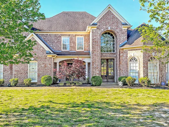 8339 Whites Crossing Dr, Olive Branch, MS 38654