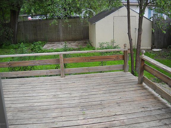 5th image of 2735 Woodbine Ave SW