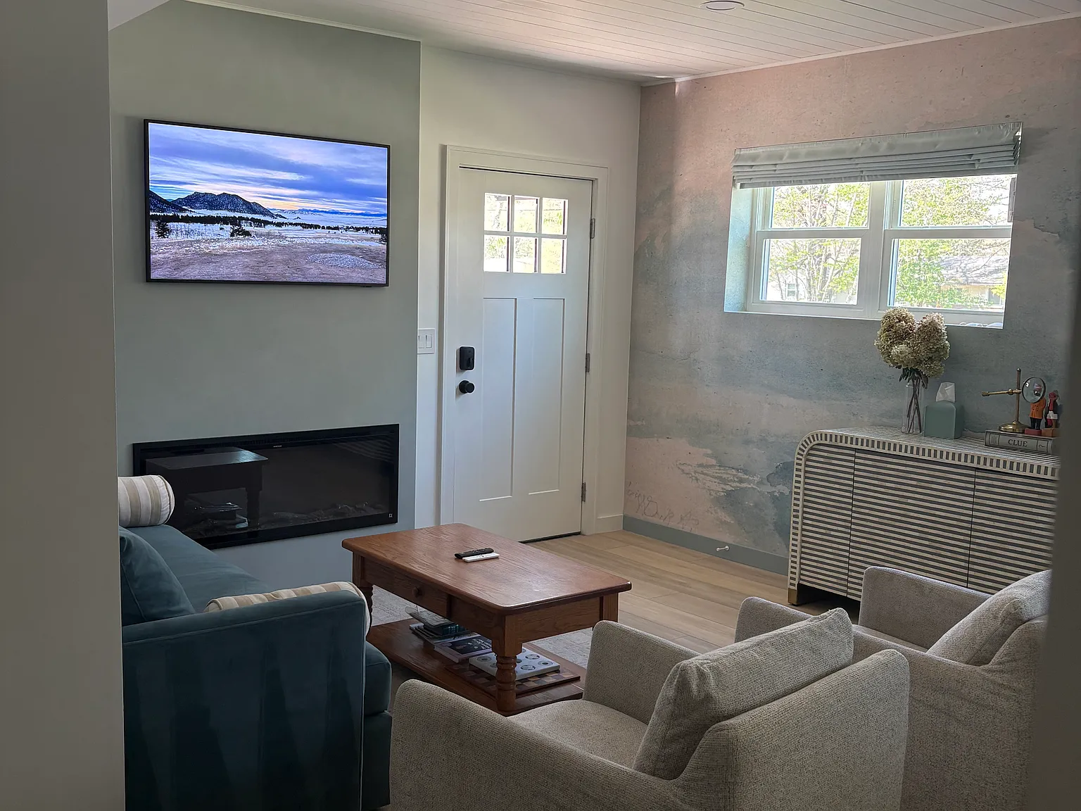 1 bed, 700 sqft, $1,400 — Photo 1