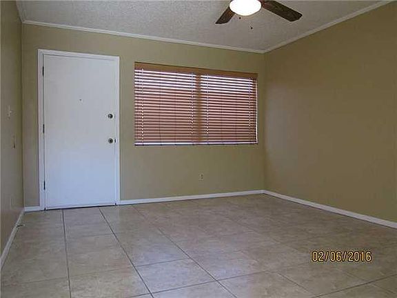 3rd image of 10614 Limas Dr