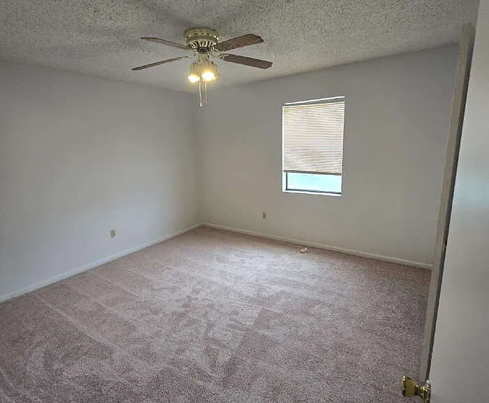 1040 Sable Dr #C — Photo 10