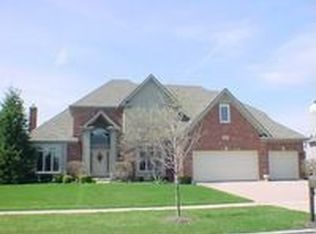 3632 White Eagle Dr, Naperville, IL