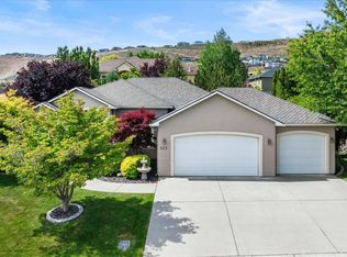 325 Falconridge St, Richland, WA 99352