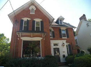 106 E State St, Doylestown, PA 18901