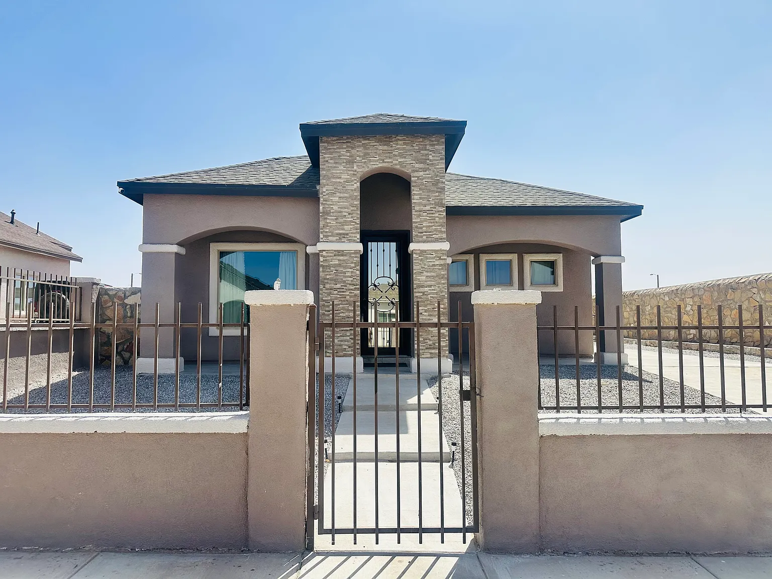 3 bed, 1108 sqft, $1,600 — Photo 3