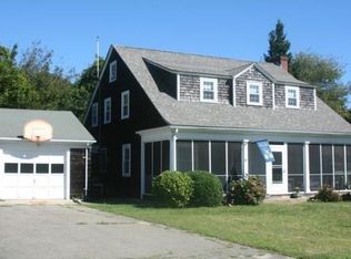 11 Euclid Ave, Mattapoisett, MA 02739