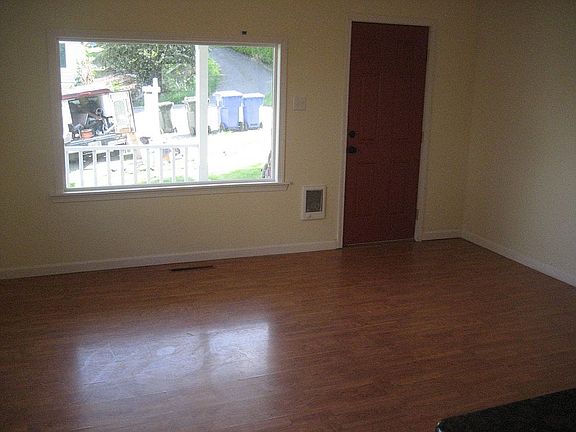 5th image of 1421 E 34th St