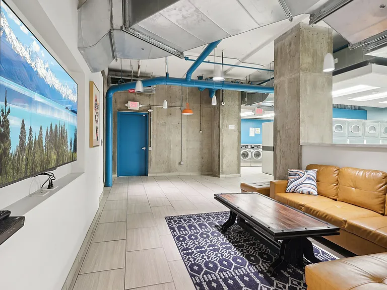 City View Apartments — Photo 19