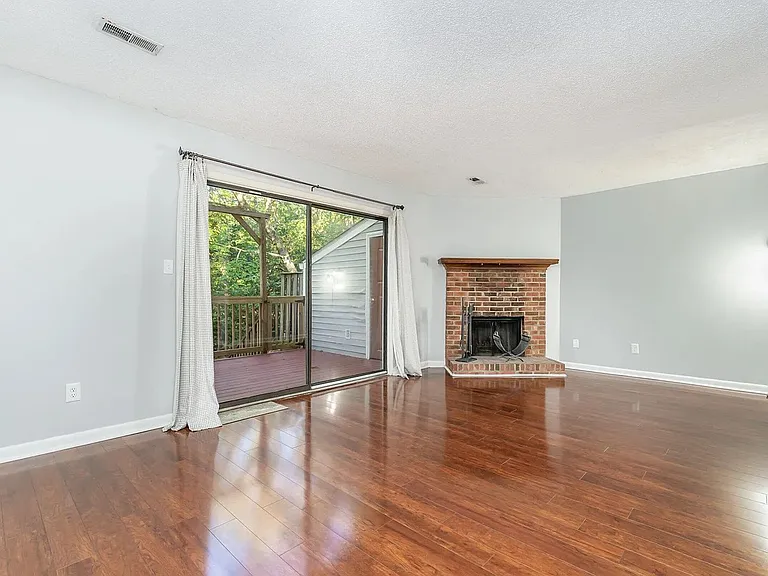 7320 Sandy Creek Dr — Photo 28