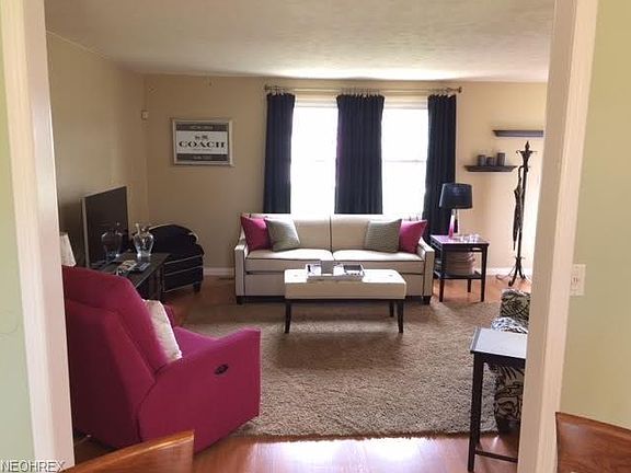 3rd image of 4814 Debbie Dr
