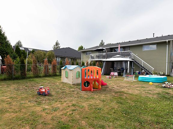 2nd image of 2228 King Albert Ave