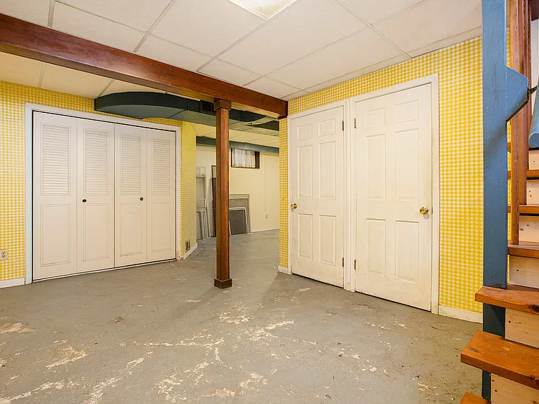 1408 W Washington St — Photo 18