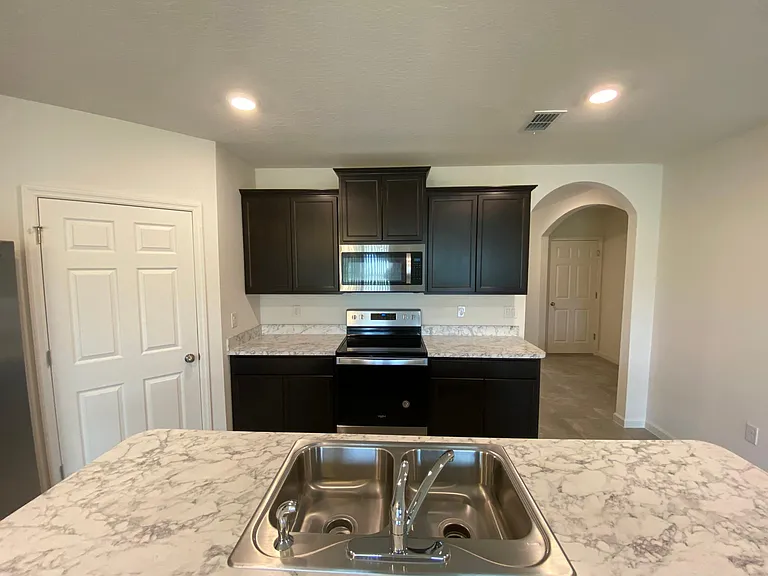 428 Coyote Dr — Photo 4