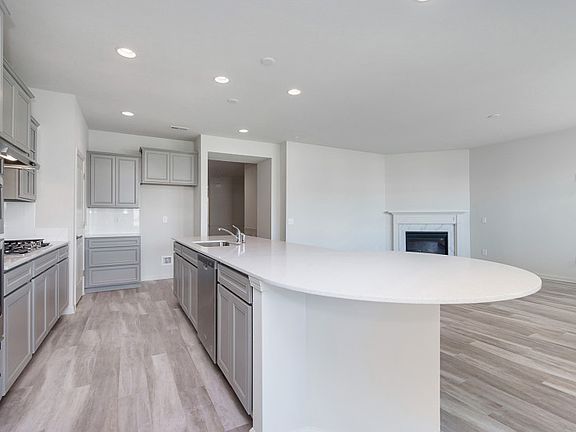 4th image of 4878 Silverbell Dr