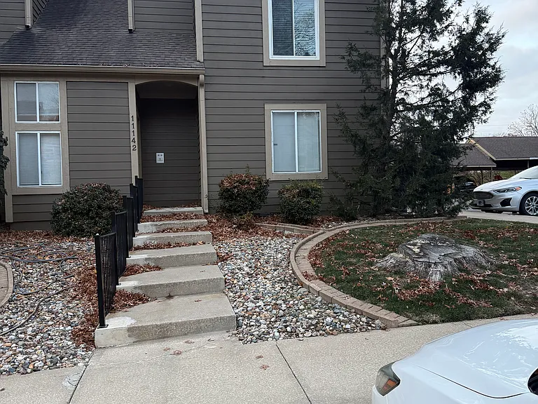 11142 Nieman Rd #102 — Photo 2