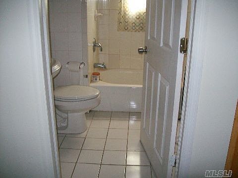 4th image of 32 Hale Pl