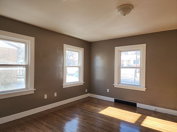 5th image of 1305 Eastholme Ave