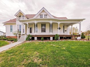 403 W Main St, Worthington, IN