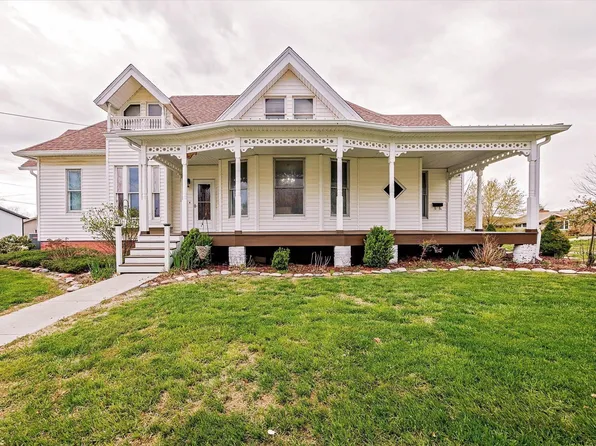 403 W Main St, Worthington, IN 47471