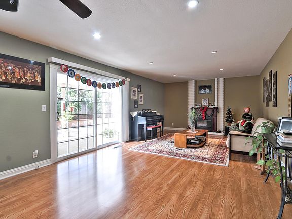 5th image of 232 Bayliss Dr