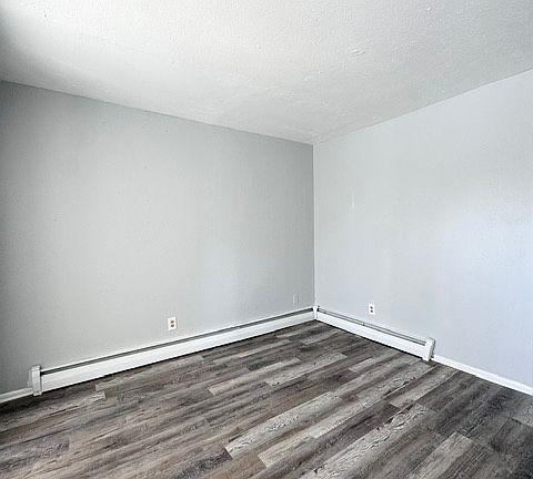 2nd image of 4836 Douglas Rd #4
