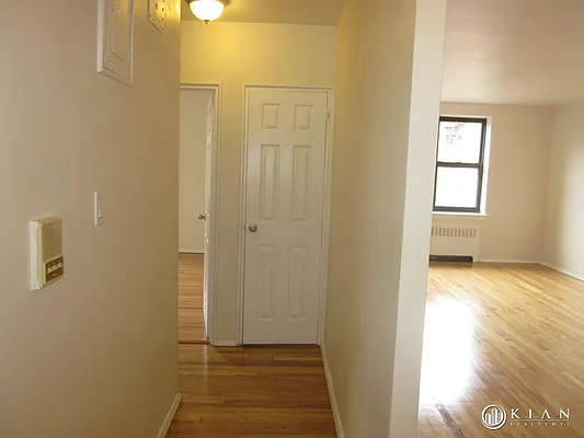 Rented by Kian Realty | media 8