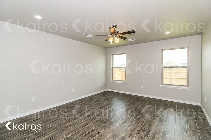 2704 Destin Ave — Photo 5