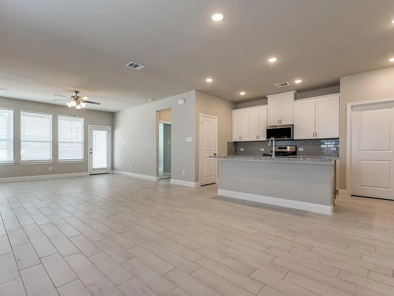730 Rain Barrel Pl — Photo 6