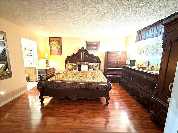 5th image of 6575 W Oakland Park Boulevard #202