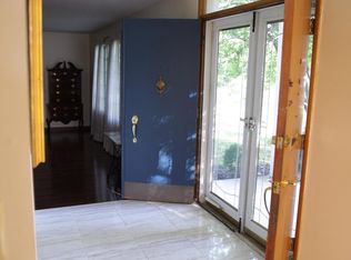 457 Chatham Dr, Dayton, OH 45429