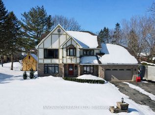 5558 S Island Park Dr, Ottawa, ON K4M 1J2