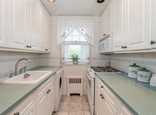 249-23 61st Ave #2, Little Neck, NY 11362
