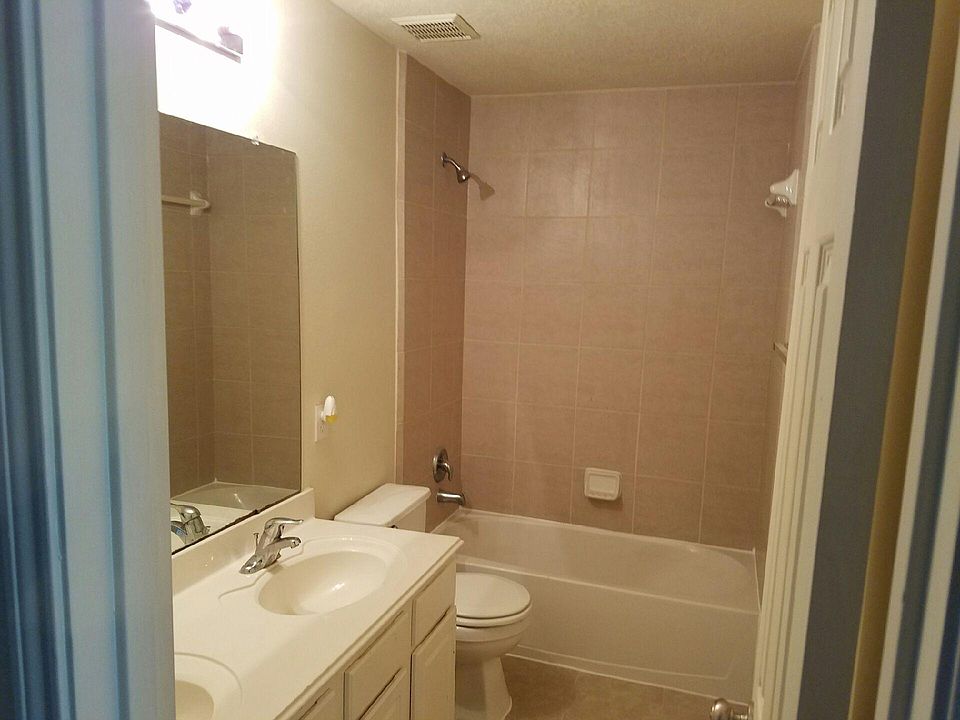 1st image of 13827 Coushatta Ct