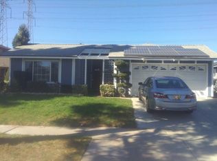 537 E 169th St, Carson, CA 90746