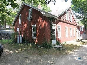 1st image of 983 Riverside Drive