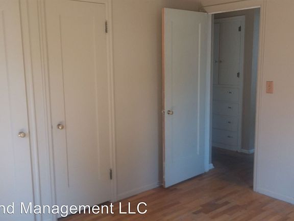4th image of 845 Wyoming Ave