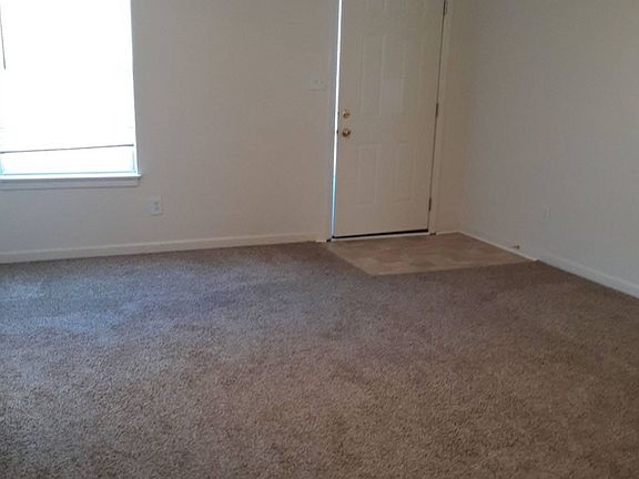 4th image of 3872 Jockey Dr APT C