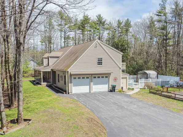 6 Harrisecket Road, Kennebunk, ME 04043