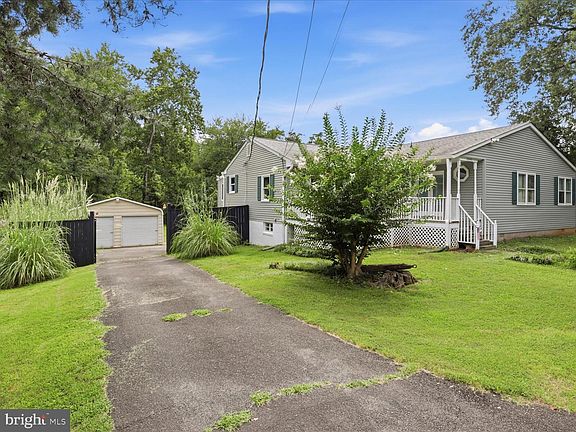 5th image of 10643 Old Colchester Rd