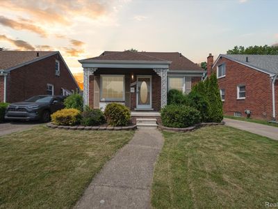 22509 Alger St, Saint Clair Shores, MI, 48080